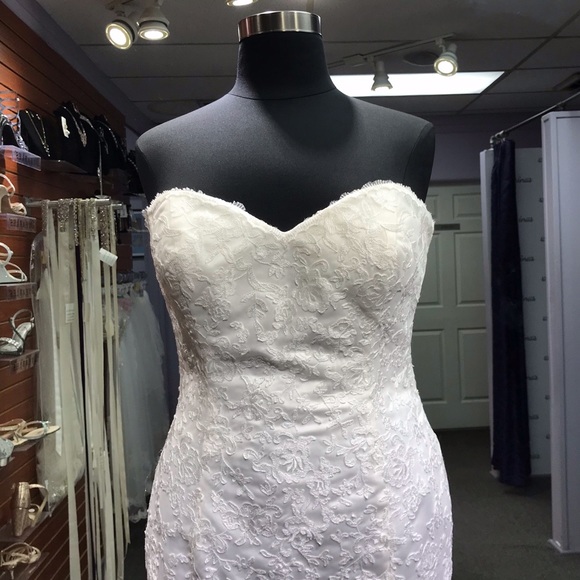 DaVinci - Style 50381 - Size 18 - Ivory - Picture 4 of 4